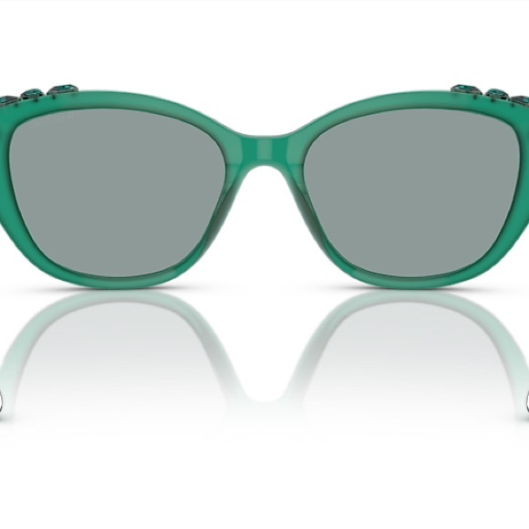 💚 Brand new Swarovski cat eye sunglasses - Picture 5 of 8